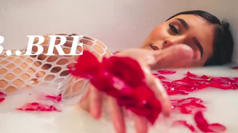 Snapshot of sheylabakerr chatting on February 2, 2025, 1:19 pm Sheyla Bakerr online show from February 2, 2025, 1:19 pm