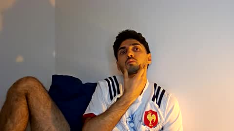 Snapshot of shhervin chatting on December 1, 2025, 11:43 pm shhervin online show from December 1, 2025, 11:43 pm