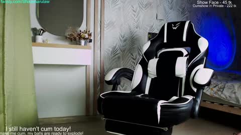    Alex  Independent model. online show from January 21, 2025, 2:37 pm