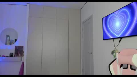 Shineel online show from October 30, 2025, 2:02 am