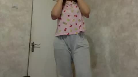 Jesica online show from November 6, 2025, 9:15 pm