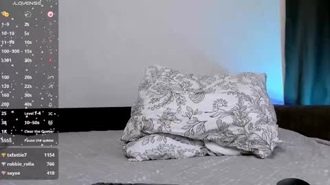 Snapshot of shinyjen chatting on February 24, 2025, 11:10 am Jennifer Streaming time online show from February 24, 2025, 11:10 am