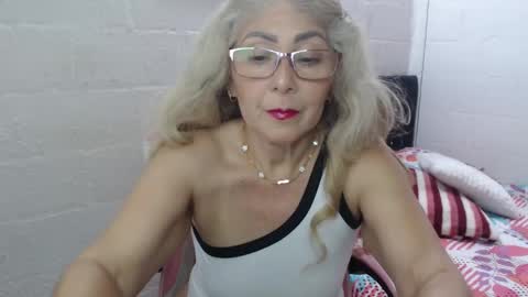 Snapshot of shira_evans40 chatting on January 27, 2025, 8:49 pm shira evans40 online show from January 27, 2025, 8:49 pm