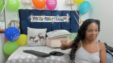 Snapshot of shira_sexylove chatting on January 24, 2025, 10:19 pm shira_sexylove online show from January 24, 2025, 10:19 pm