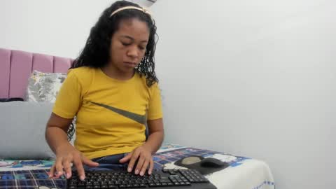 Snapshot of shira_sexylove chatting on February 12, 2025, 12:12 pm shira_sexylove online show from February 12, 2025, 12:12 pm