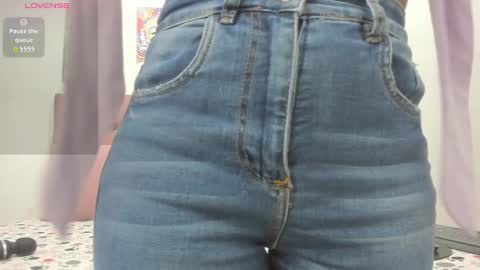 Snapshot of shira_sexylove chatting on October 12, 2025, 12:20 am shira_sexylove online show from October 12, 2025, 12:20 am