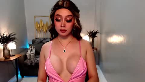Snapshot of shivvariana_manflayer chatting on February 20, 2025, 4:18 am WET AND WILD YHANNA online show from February 20, 2025, 4:18 am