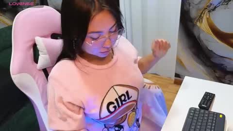 Shizuka online show from December 5, 2025, 3:15 am