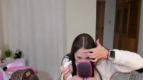  kendal  online show from February 18, 2025, 8:14 pm