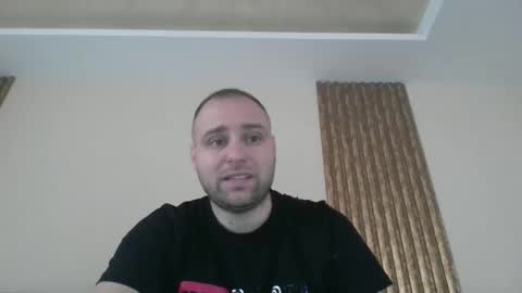 shmele_04 online show from November 2, 2025, 12:40 pm