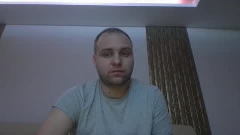 shmele_04 online show from November 9, 2025, 8:29 pm
