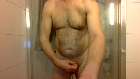 Snapshot of shosting chatting on December 23, 2024, 3:12 pm JJ online show from December 23, 2024, 3:12 pm