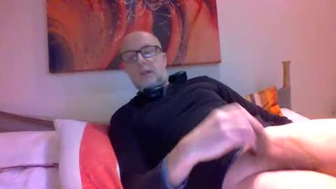 Snapshot of shosting chatting on January 1, 2025, 2:09 pm JJ online show from January 1, 2025, 2:09 pm