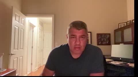 Snapshot of showmet chatting on October 12, 2025, 6:45 am Chicago Guy online show from October 12, 2025, 6:45 am