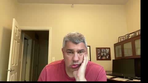 Snapshot of showmet chatting on October 17, 2025, 10:23 pm Chicago Guy online show from October 17, 2025, 10:23 pm