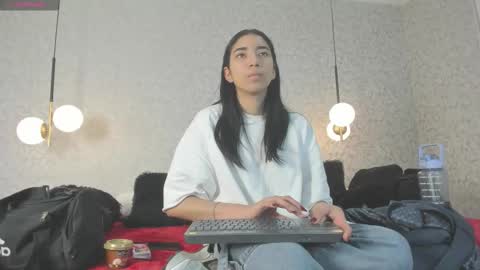 ZUMY ANGELS online show from October 27, 2025, 4:27 am