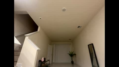 shurthingxx online show from February 19, 2025, 5:27 am