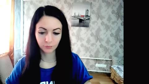 shy_cat_candy online show from September 17, 2025, 8:27 am