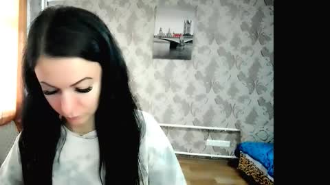 shy_cat_candy online show from September 19, 2025, 9:22 am