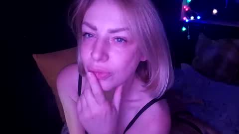 Snapshot of shy_girl80 chatting on November 4, 2025, 11:48 pm shy_girl80 online show from November 4, 2025, 11:48 pm