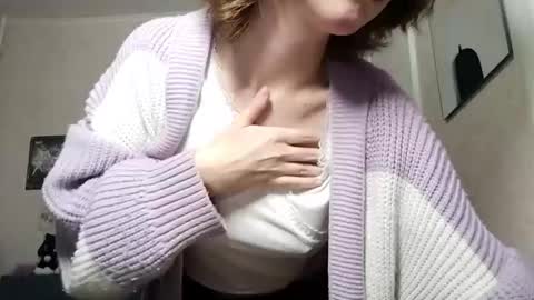 Milena online show from September 24, 2025, 1:14 pm