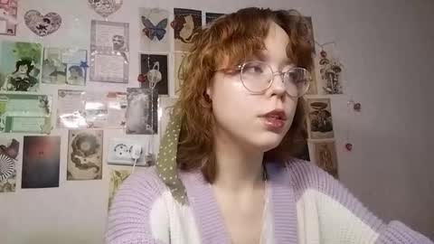 Milena online show from October 7, 2025, 1:08 pm