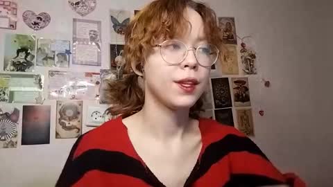 Milena online show from October 24, 2025, 1:07 pm