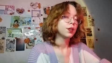 Milena online show from November 11, 2025, 1:44 pm