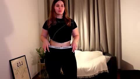 Snapshot of shy_nerd_babyy chatting on February 9, 2025, 5:29 am shy_nerd_babyy online show from February 9, 2025, 5:29 am