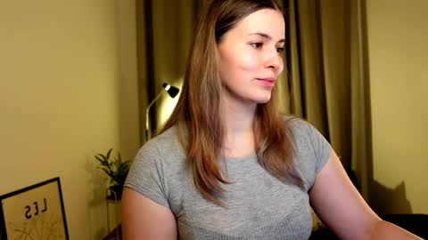 Snapshot of shy_nerd_babyy chatting on February 17, 2025, 8:52 am shy_nerd_babyy online show from February 17, 2025, 8:52 am