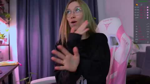 Snapshot of shy_or_horny chatting on November 25, 2025, 10:10 pm HI i am Marcy online show from November 25, 2025, 10:10 pm