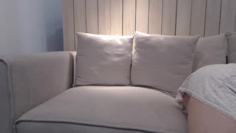 Snapshot of shy_schoolgirl_ chatting on February 9, 2025, 6:05 pm shy_schoolgirl_ online show from February 9, 2025, 6:05 pm