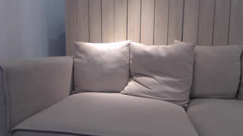 Snapshot of shy_schoolgirl_ chatting on February 18, 2025, 4:37 pm shy_schoolgirl_ online show from February 18, 2025, 4:37 pm