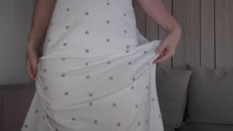 Snapshot of shy_schoolgirl_ chatting on February 25, 2025, 3:38 pm shy_schoolgirl_ online show from February 25, 2025, 3:38 pm