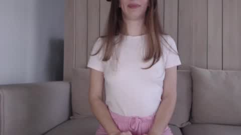 Snapshot of shy_schoolgirl_ chatting on March 5, 2025, 3:18 pm shy_schoolgirl_ online show from March 5, 2025, 3:18 pm