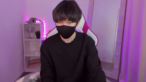 Snapshot of shyazianboy chatting on October 15, 2025, 1:00 pm Yugo online show from October 15, 2025, 1:00 pm