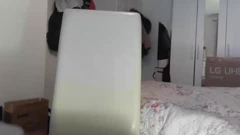 shyboy0533 online show from October 24, 2025, 6:59 pm