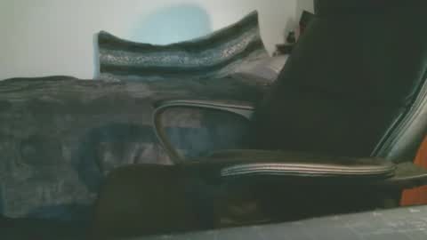 shyboyhugecum2020 online show from November 23, 2025, 5:18 am