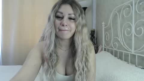 Snapshot of shyevaa chatting on March 1, 2025, 4:26 am Eva online show from March 1, 2025, 4:26 am