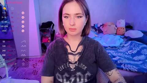 Snapshot of shyfoxxxy chatting on February 21, 2025, 9:34 am Effie online show from February 21, 2025, 9:34 am
