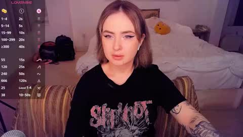 Snapshot of shyfoxxxy chatting on February 25, 2025, 6:09 pm Effie online show from February 25, 2025, 6:09 pm