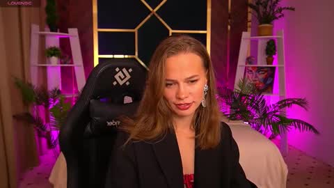 Snapshot of shyysiren chatting on October 24, 2025, 2:13 pm shyysiren online show from October 24, 2025, 2:13 pm