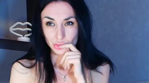 Siaconna online show from March 12, 2025, 7:13 am