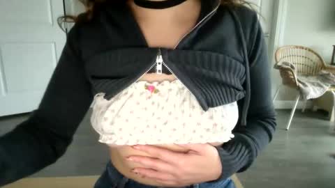 Snapshot of sienna_doll chatting on October 30, 2025, 2:51 pm Sienna Doll online show from October 30, 2025, 2:51 pm