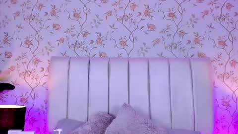 Snapshot of sienna_lorengb chatting on February 22, 2025, 3:58 pm Camila Vargas online show from February 22, 2025, 3:58 pm