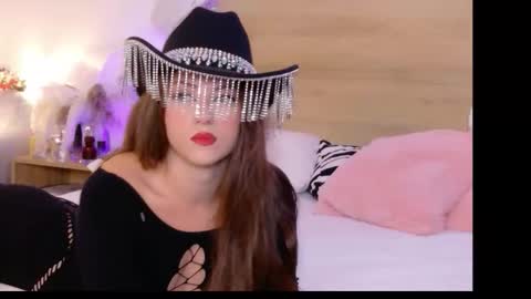 Snapshot of sienna_voss chatting on October 19, 2025, 8:53 pm sienna_voss online show from October 19, 2025, 8:53 pm