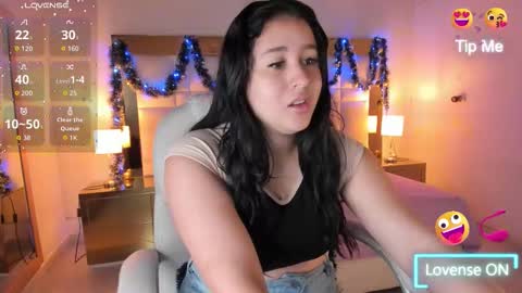 Snapshot of siennaa_rose chatting on November 18, 2025, 11:47 am Sienna online show from November 18, 2025, 11:47 am