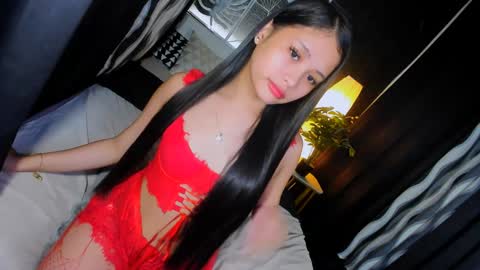Snapshot of sierracoxriches chatting on January 22, 2025, 5:28 pm Belle online show from January 22, 2025, 5:28 pm