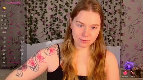 Chloe online show from December 10, 2024, 9:12 am