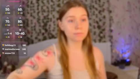 Chloe online show from March 7, 2025, 7:41 am